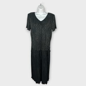 Jessica Howard Black and Gold Flutter Sleeve Layered Midi Dress Size 8 evening